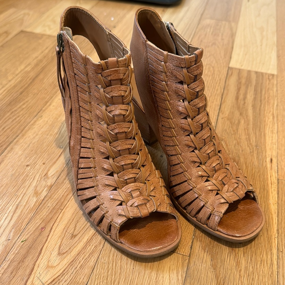 Paul green bootie